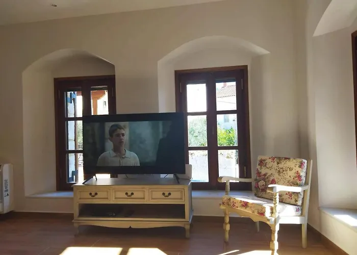 Tsolakis Luxury House